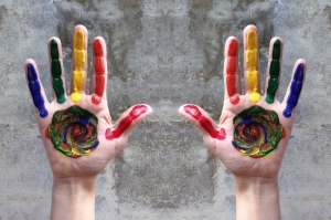 hands-3457023_1920